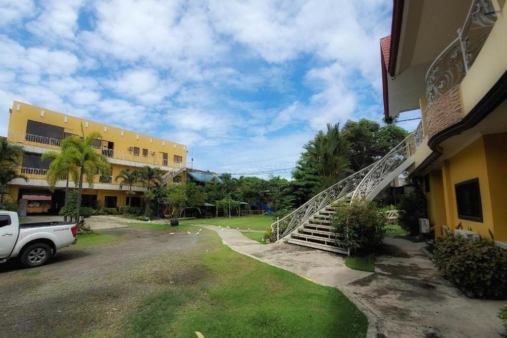 Sunny Point Hotel Davao City Eksteriør bilde